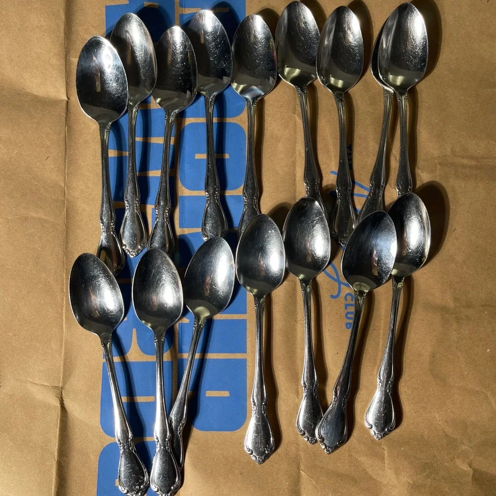 Oneida Deluxel Flatware Set 57 Piece Vintage Stainless Steel Set
